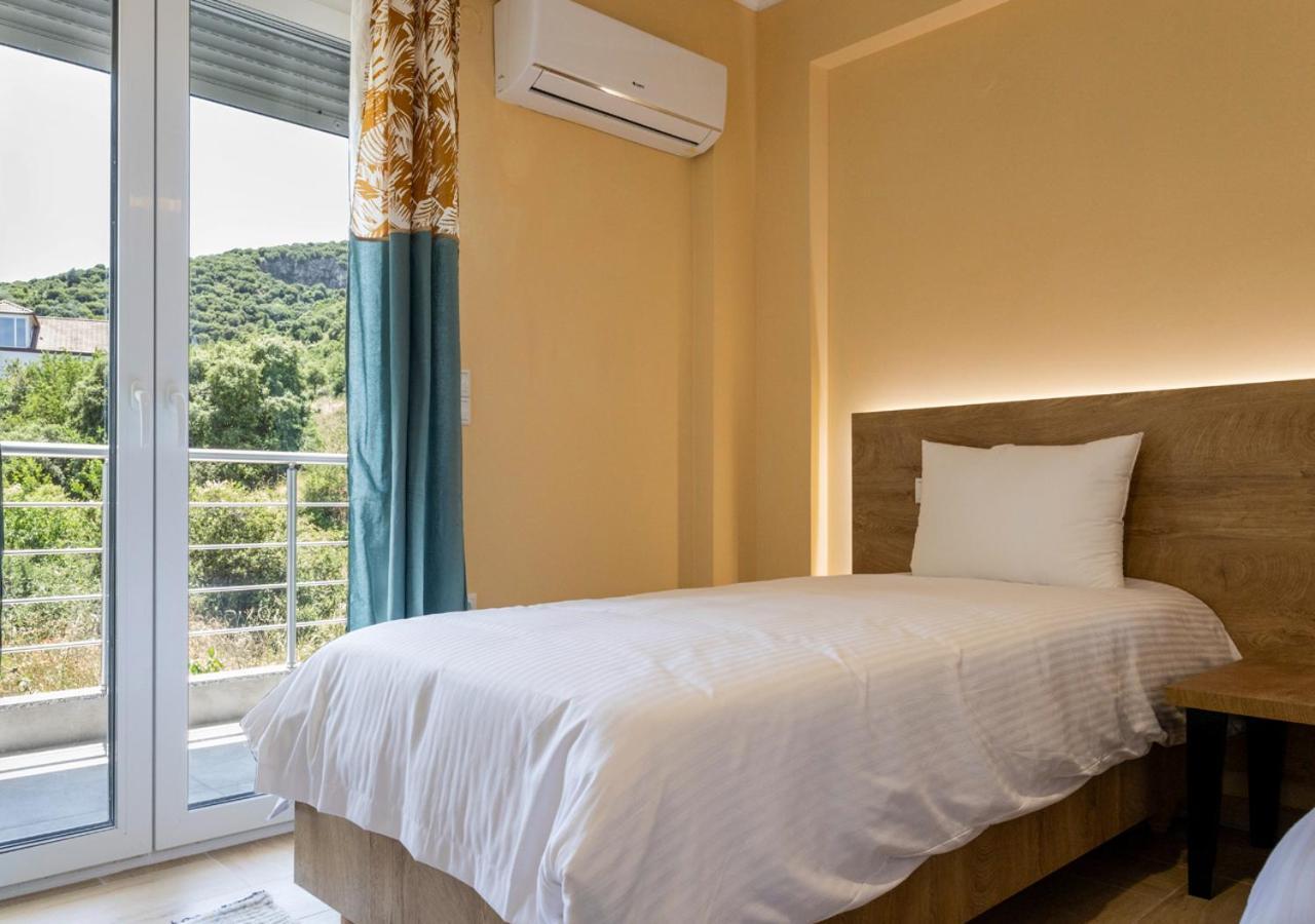 Olympiada Suites Ioannina Ngoại thất bức ảnh